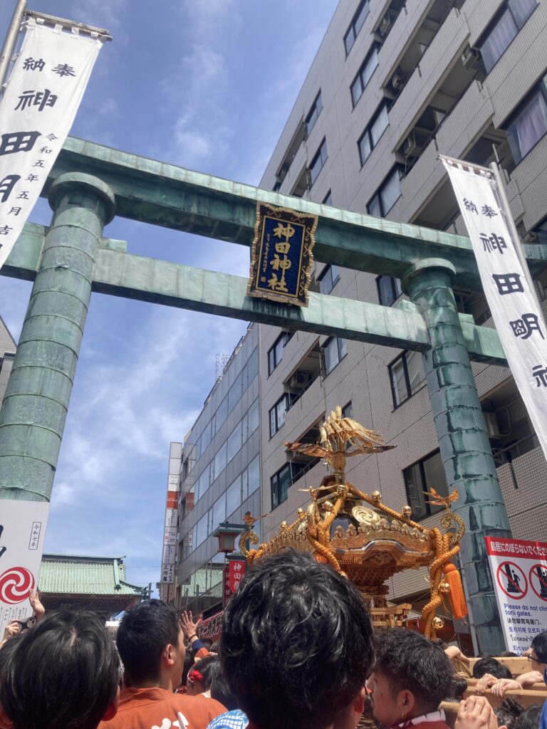 神田明神宮入り鳥居